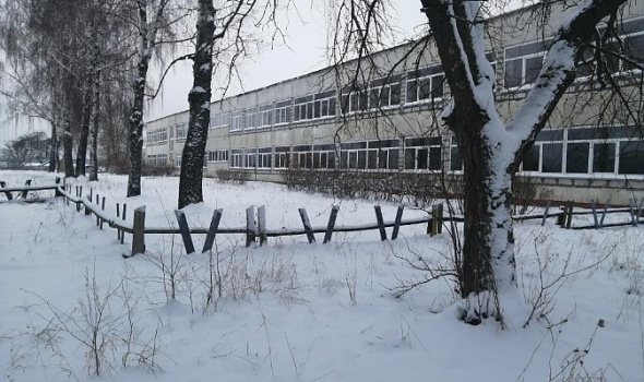 Здание школы, д. Недойка, ул. Советская, 27