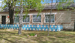 Здание сельского клуба-библиотеки, д. Казацкие Болсуны