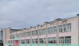 Здание школы с гаражом и насосной станцией, аг. Якимовичи, ул. Советская, 82