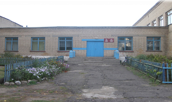 Здание школы, д. Верхняя Олба, ул. Школьная, 1