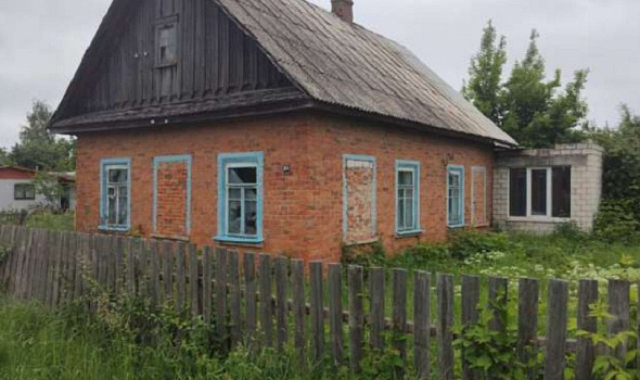 Здание нежилое, г. Ельск, ул. Ленинская, 104