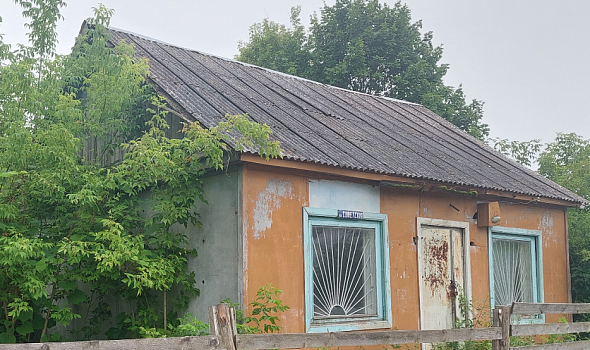 Здание магазина, д.Озерище