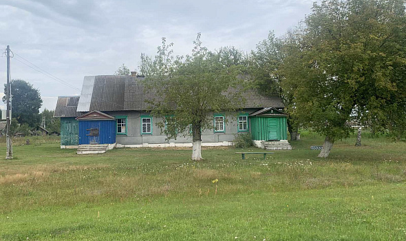 Сельский клуб-библиотека, д. В. Селютичи