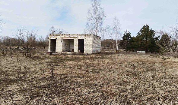 Комплекс зданий, Сосновоборский поссовет, юго-западнее 0,3 км. ст. Жердь