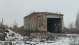 Здание мехмастерской, Буда-Кошелёвский р-н, д. Церковье
