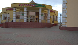 Одноэтажное кирпичное здание ресторана с подвалом, Гомельская обл., г. Жлобин, пл. Привокзальная 