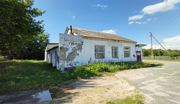 Здание магазина, Мозырский район, Криничный с/с, д. Бибики, ул. Советская, 75