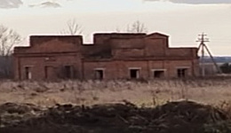 Здание ветлечебницы, д. Красница