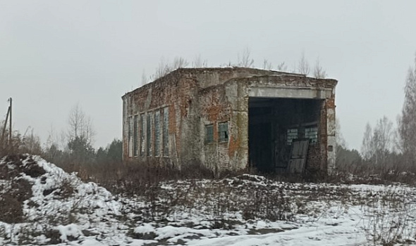 Здание мехмастерской, Буда-Кошелёвский р-н, д. Церковье