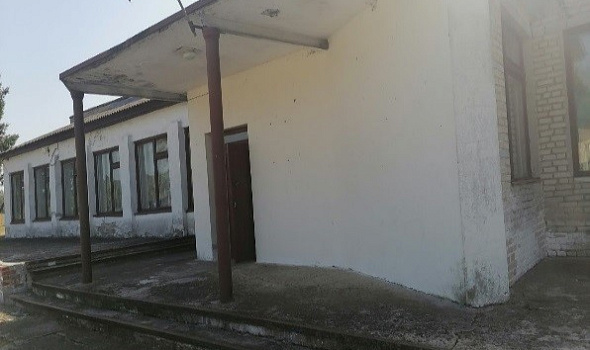 Здание клуба, д. Гребени