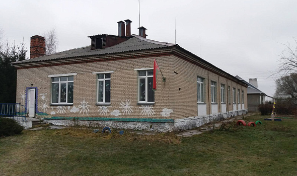 Здание детского сада, п. Красный Маяк, 57А