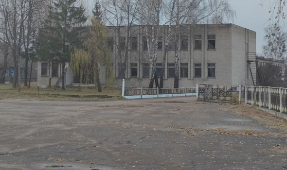 Административное здание участка сельхозхимии, Петриковский р-н, п. Муляровка  