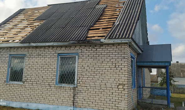 Здание магазина, д. Тонеж, ул. Юрия Гагарина, 23А