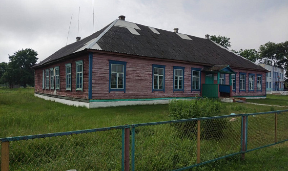 Комплекс зданий бывшей школы, аг. Грабов, ул. Школьная, 23