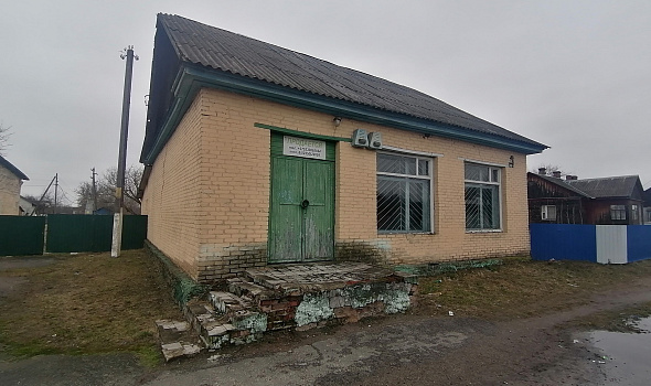 Здание магазина хоз.товары, д. Птич 