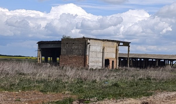 Навес для хранения сена, д. Новая Гусевица