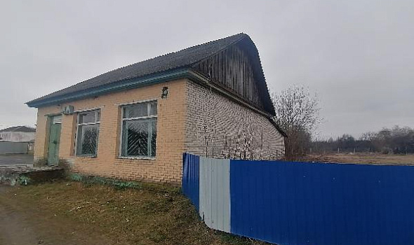 Здание магазина хоз.товары, д. Птич 