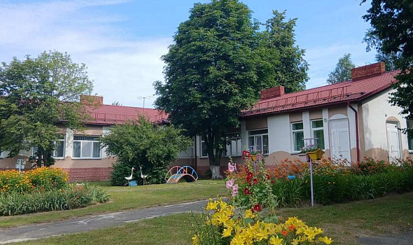 Здание детского сада, аг. Кузьминичи, ул. Советская, 75