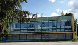 Здание магазина "Универмаг", д. Новоселки 